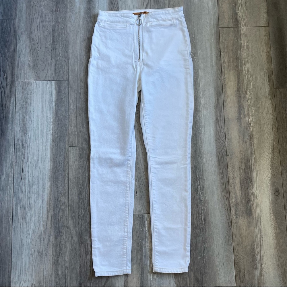 Joe’s Jeans White Ring Zipper Straight Leg Jean